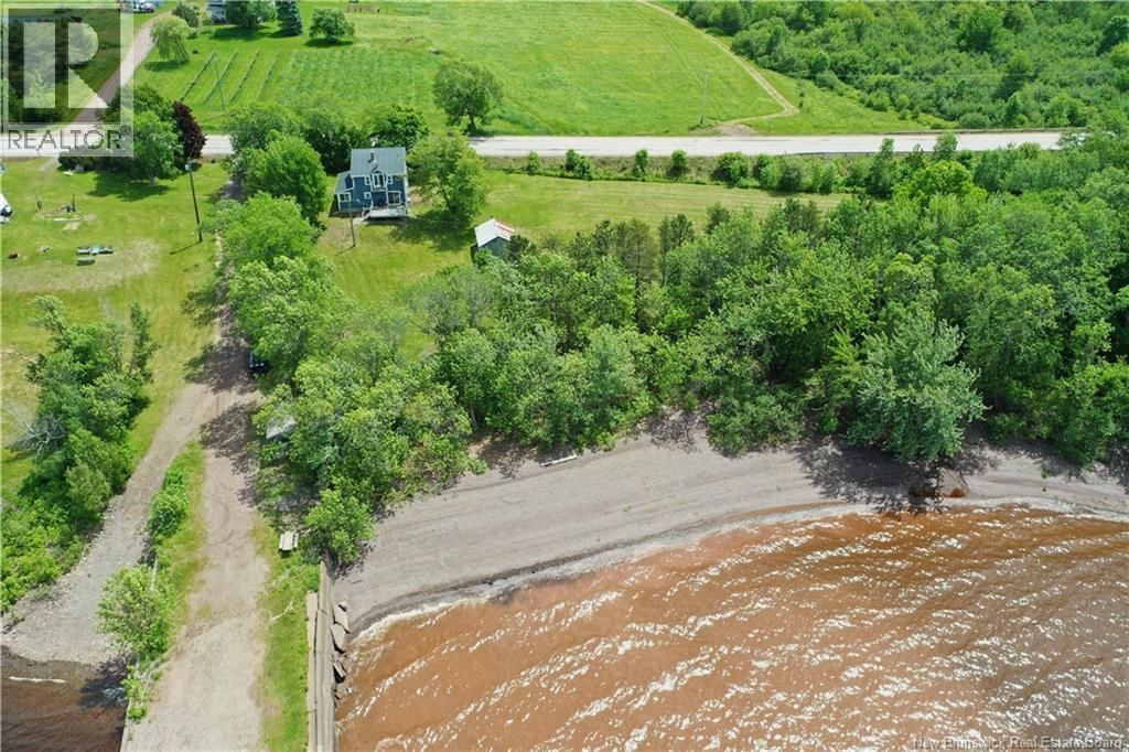 6633 Route 105, Youngs Cove