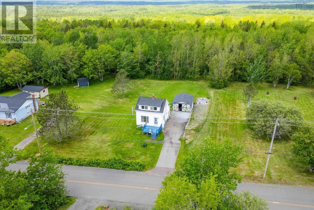2367 Athol Road, Springhill