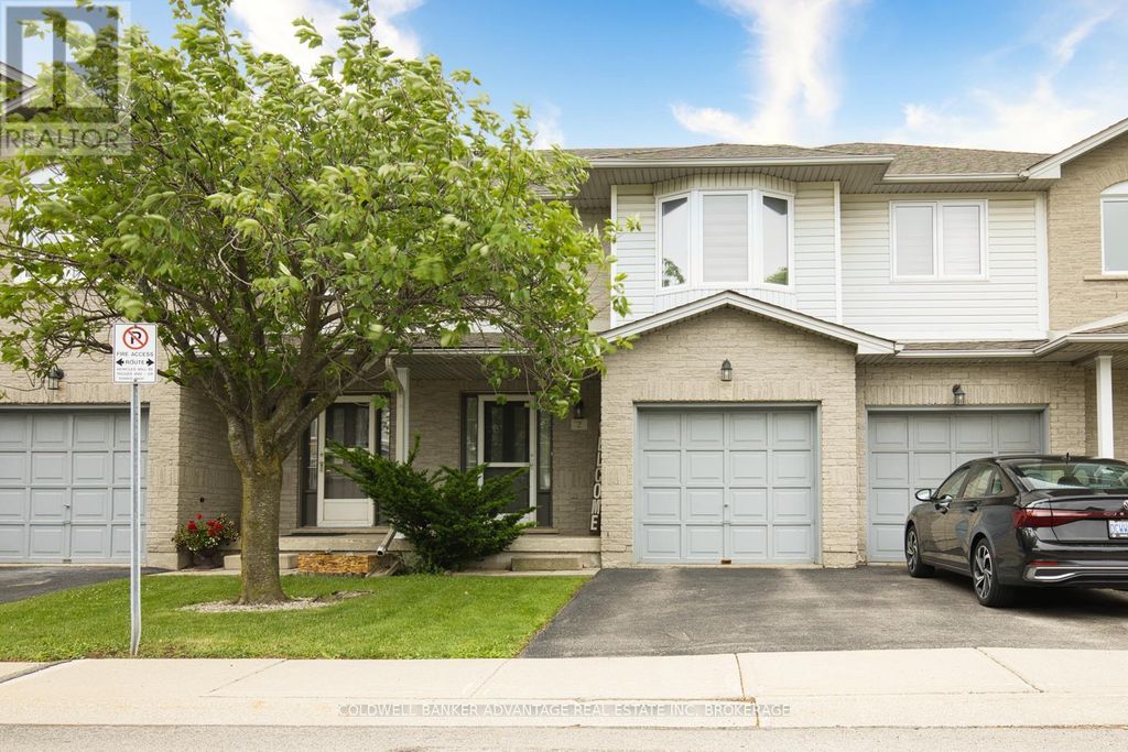 2 - 800 Paramount Drive, Hamilton (stoney Creek Mountain)