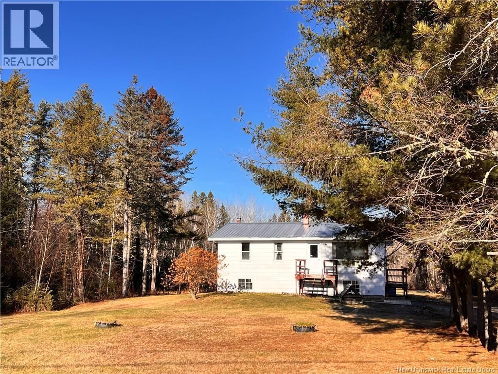 2758 Sainte-anne Road, Sainte-Anne