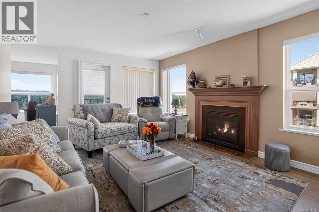 307 280 Dogwood St S, Campbell River