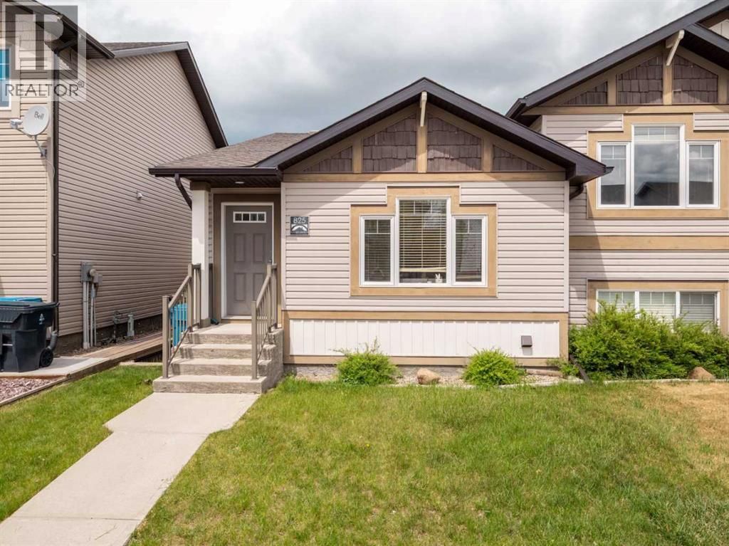 825 Silkstone Close W, Lethbridge