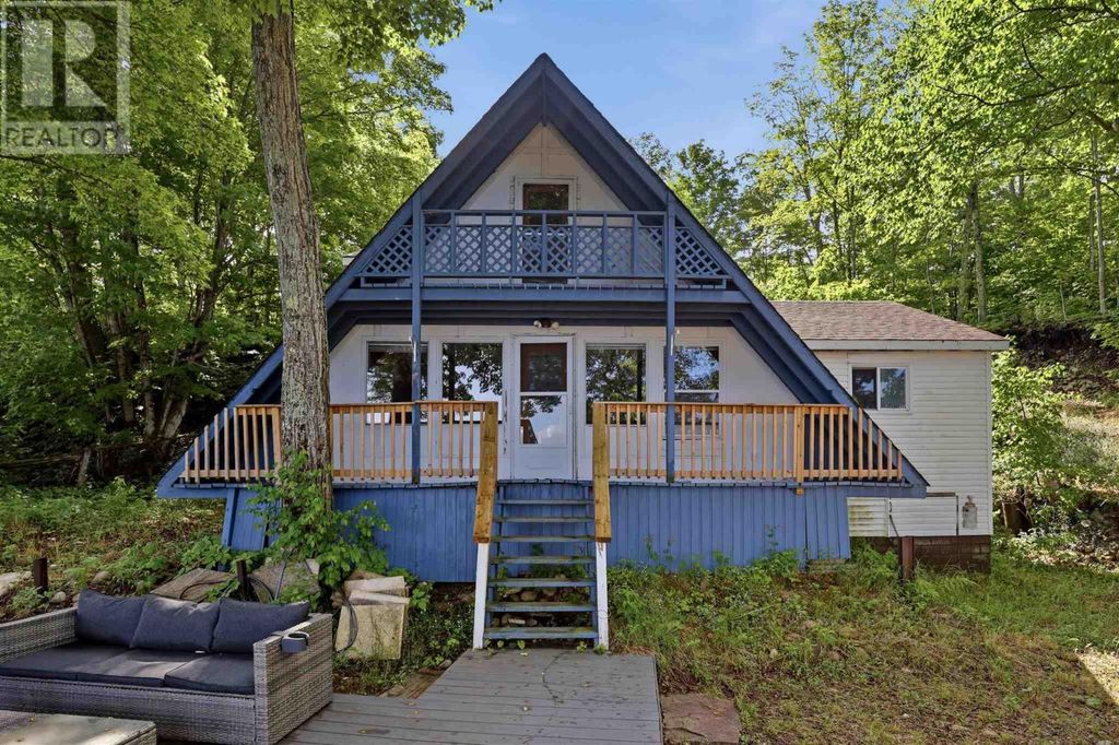 156 Kelly Creek Rd, Goulais River