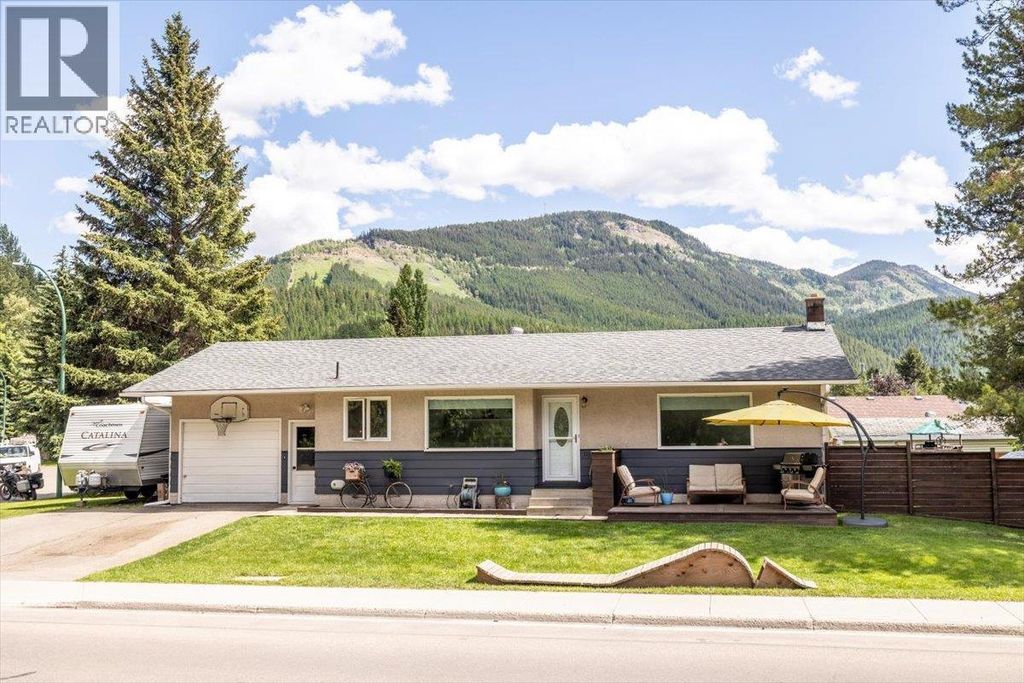 316 Alpine Place, Sparwood