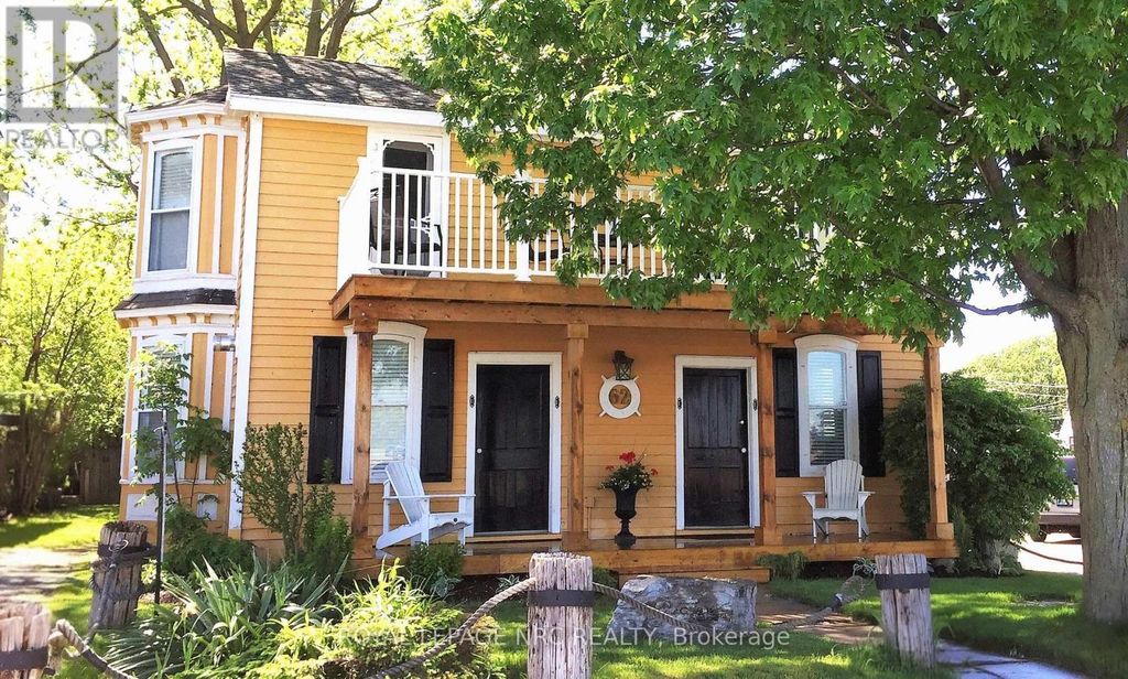 62 West Street, Port Colborne (sugarloaf)