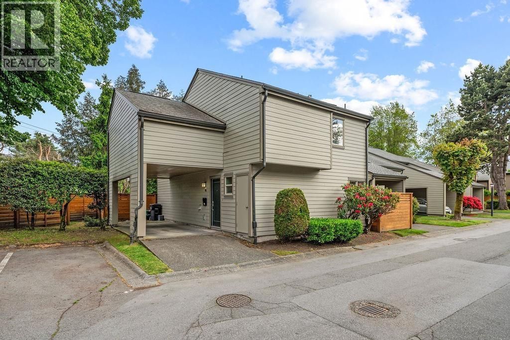 94 6880 Lucas Road, Richmond