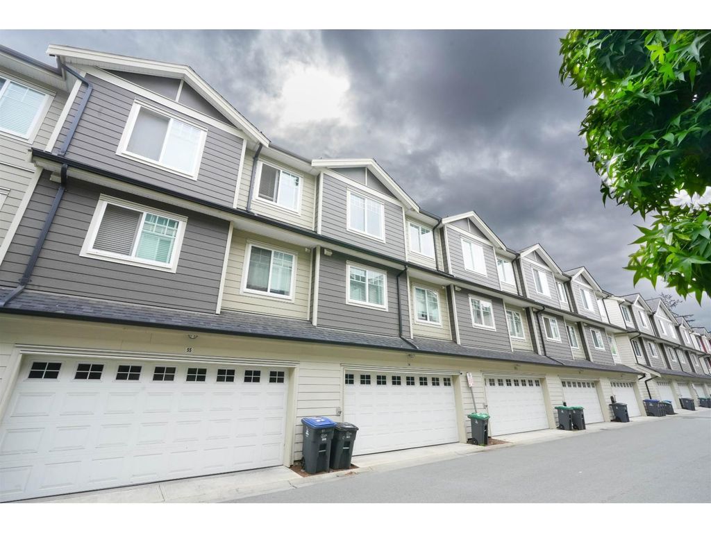 54 13898 64 Avenue, Surrey