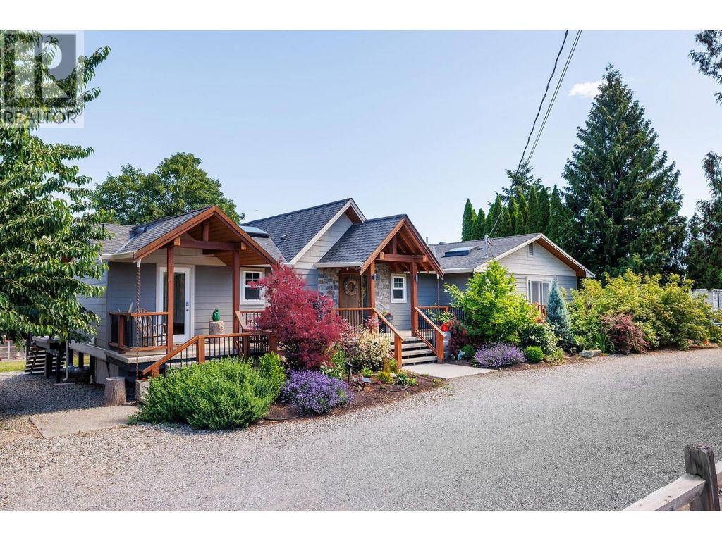 2020 Goldie Road, Lake Country