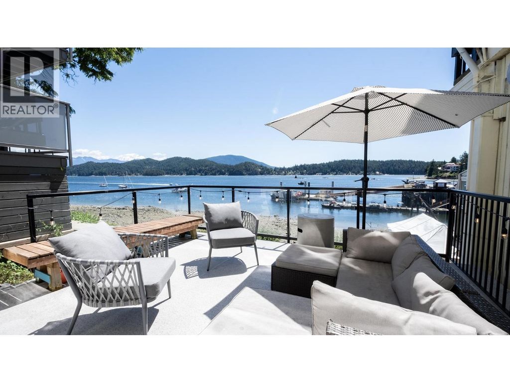 416 Marine Drive, Gibsons
