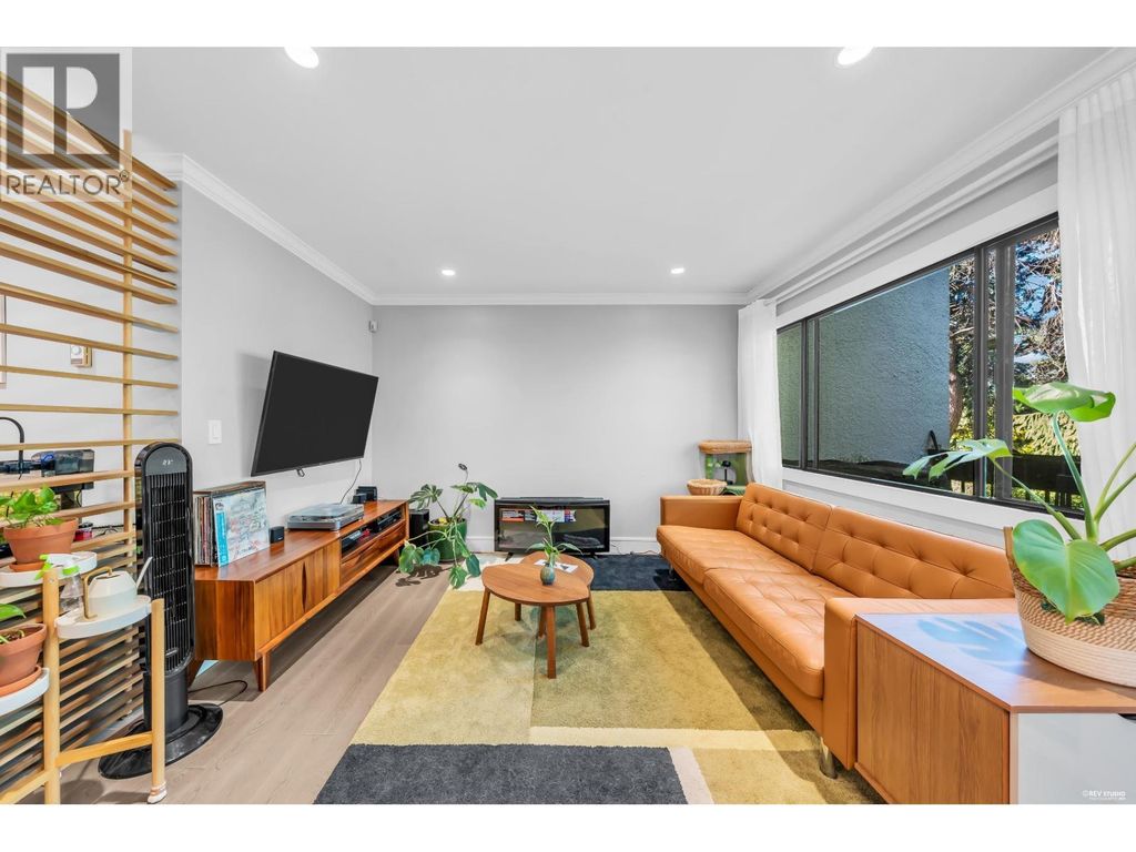 7 7321 Montecito Drive, Burnaby