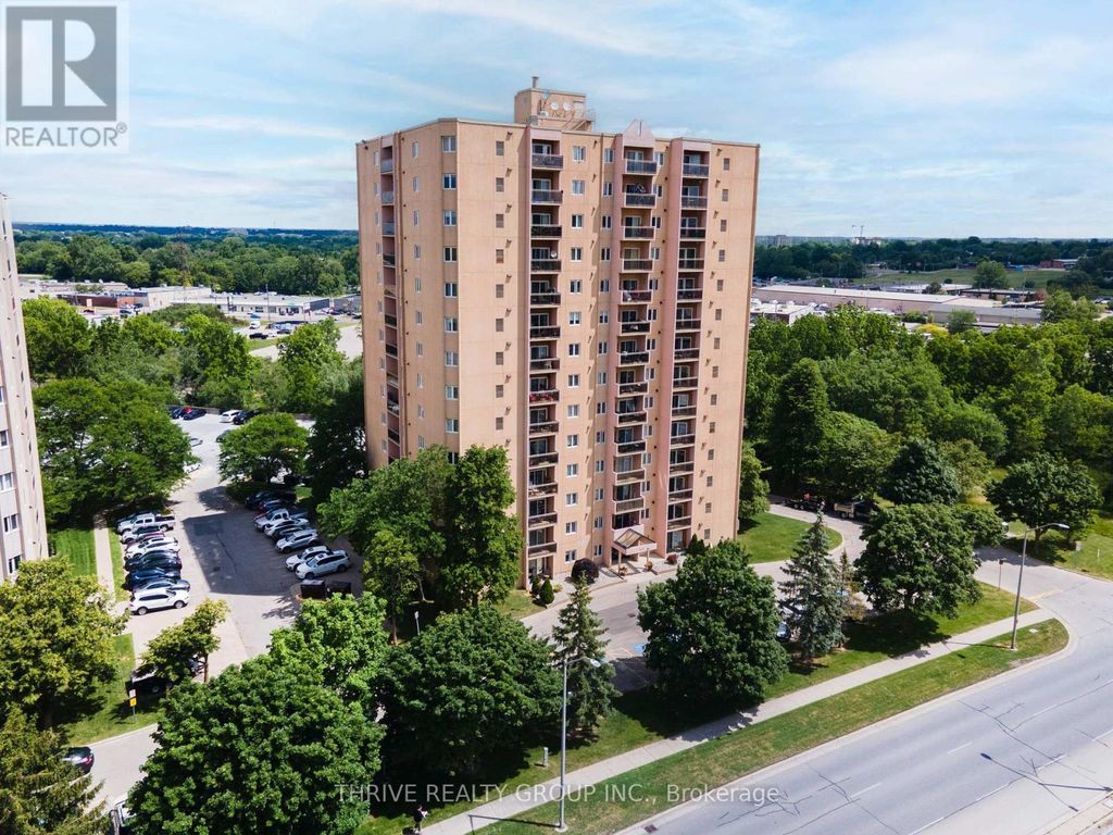 1403 - 860 Commissioners Road E, London South (south H)