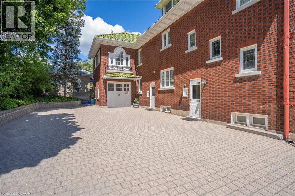 12 Wellington Street N Unit# 2, Kitchener