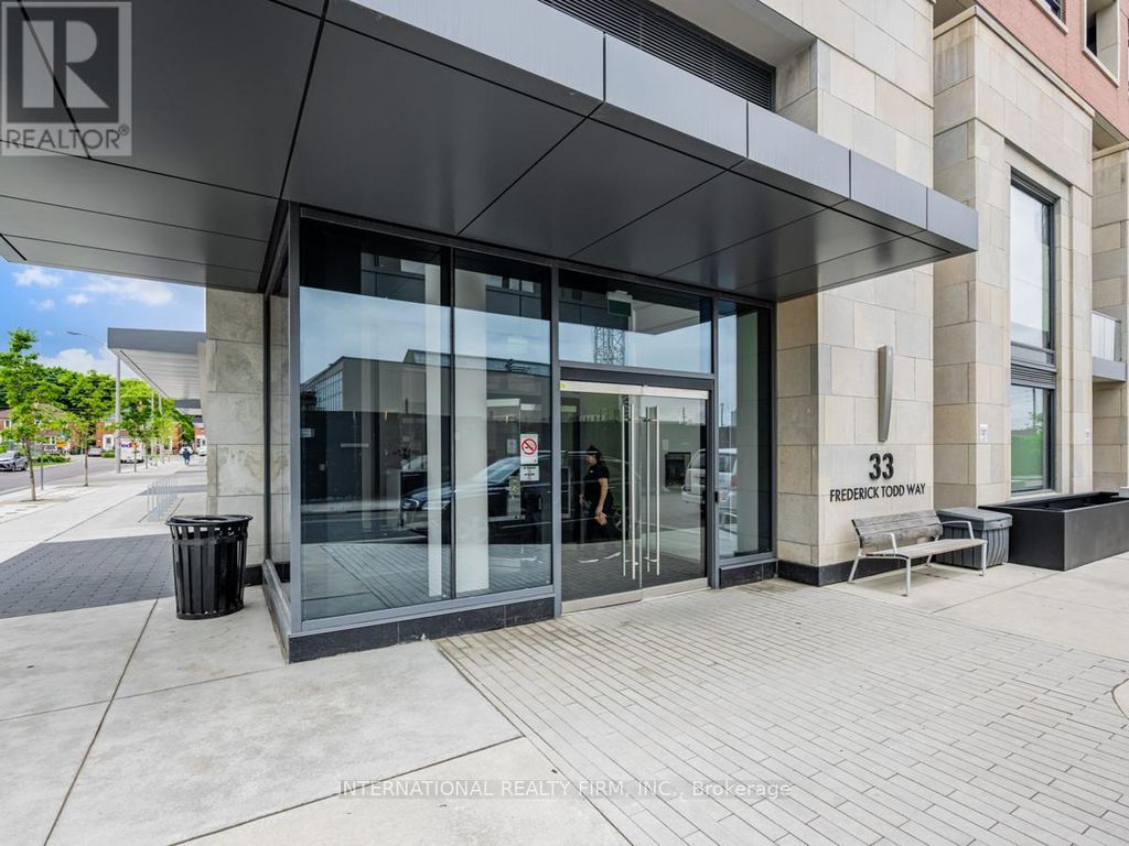 207 - 33 Frederick Todd Way W, Toronto (thorncliffe Park)