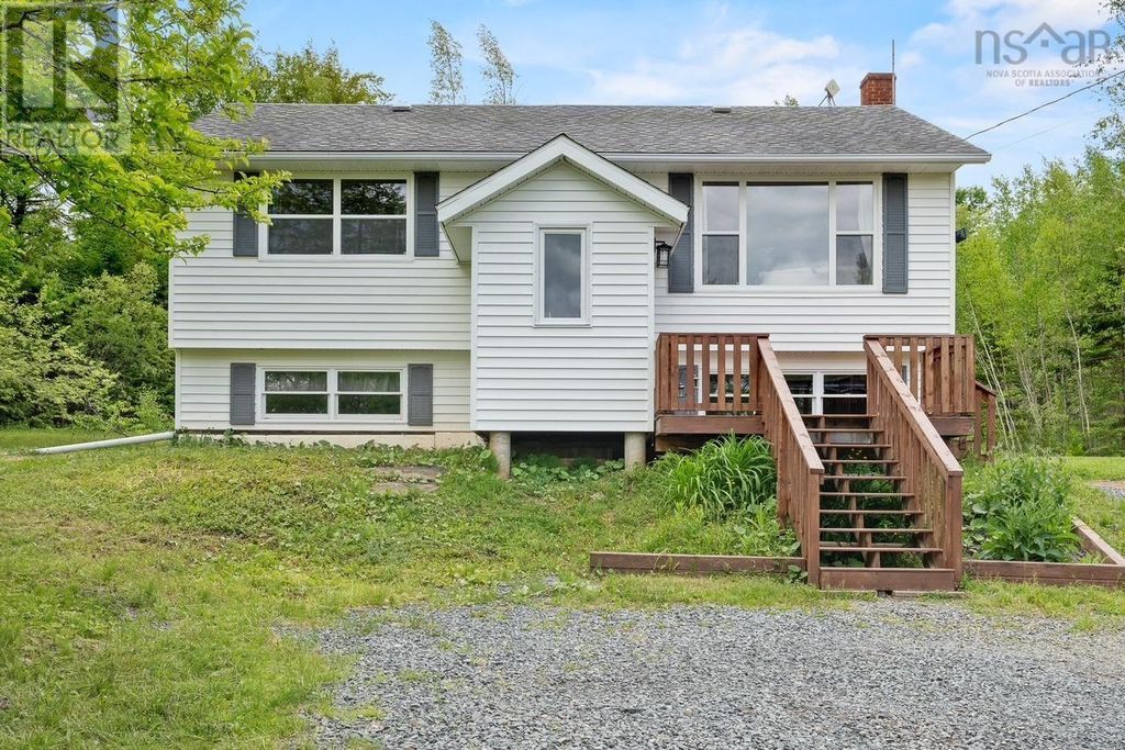 1199 Antrim Road, Carrolls Corner
