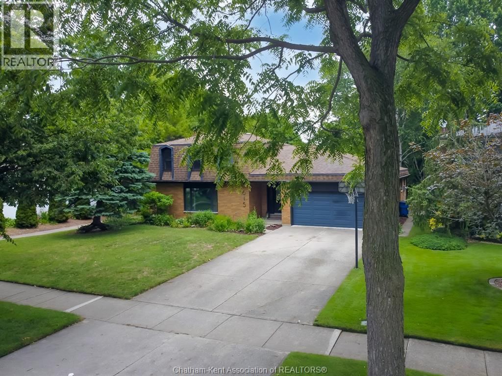 615 Lacroix Street, Chatham
