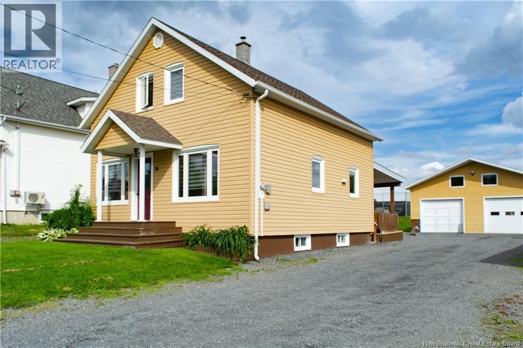 39 Rue St-antoine, Saint-Léonard