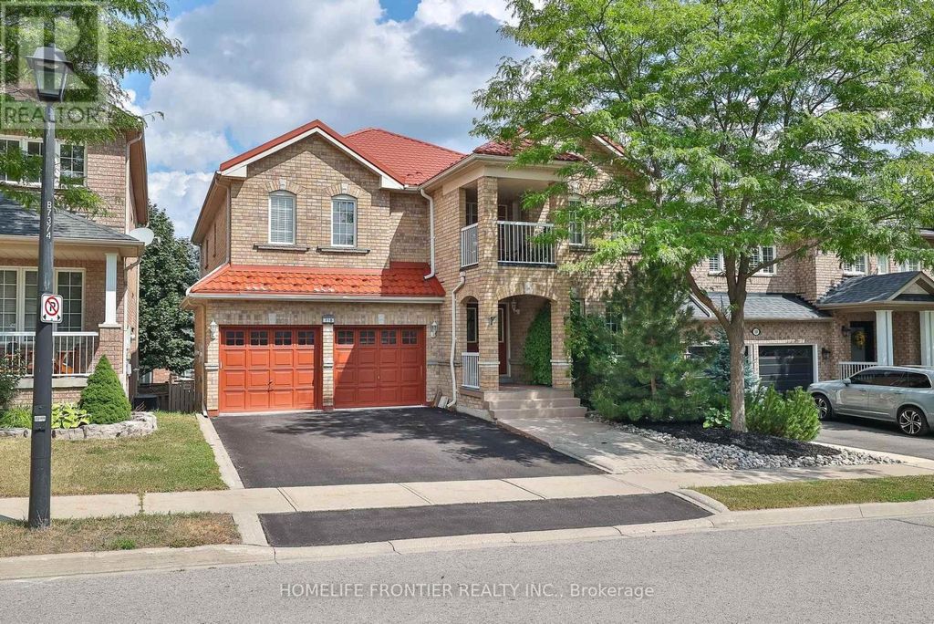 110 Red River Crescent, Newmarket (woodland Hill)