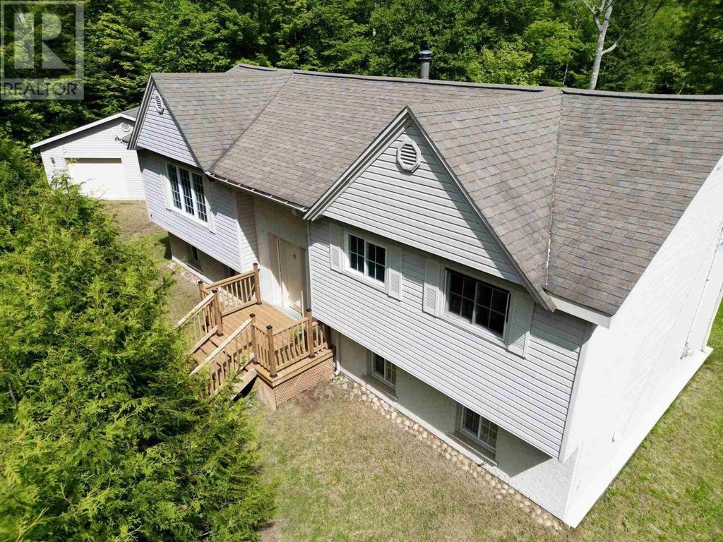 193a Grant Rd, Goulais River