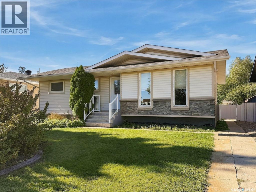 2011 102nd Street, North Battleford
