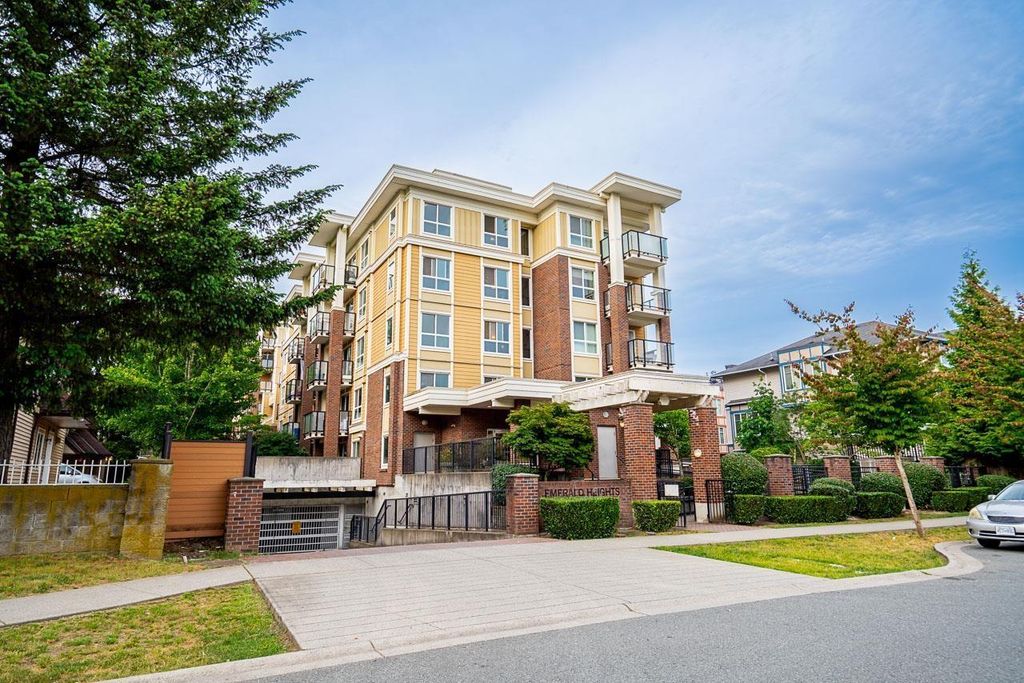 #313 13883 Laurel Drive, Surrey