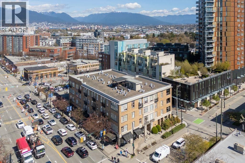 208 205 E 10th Avenue, Vancouver