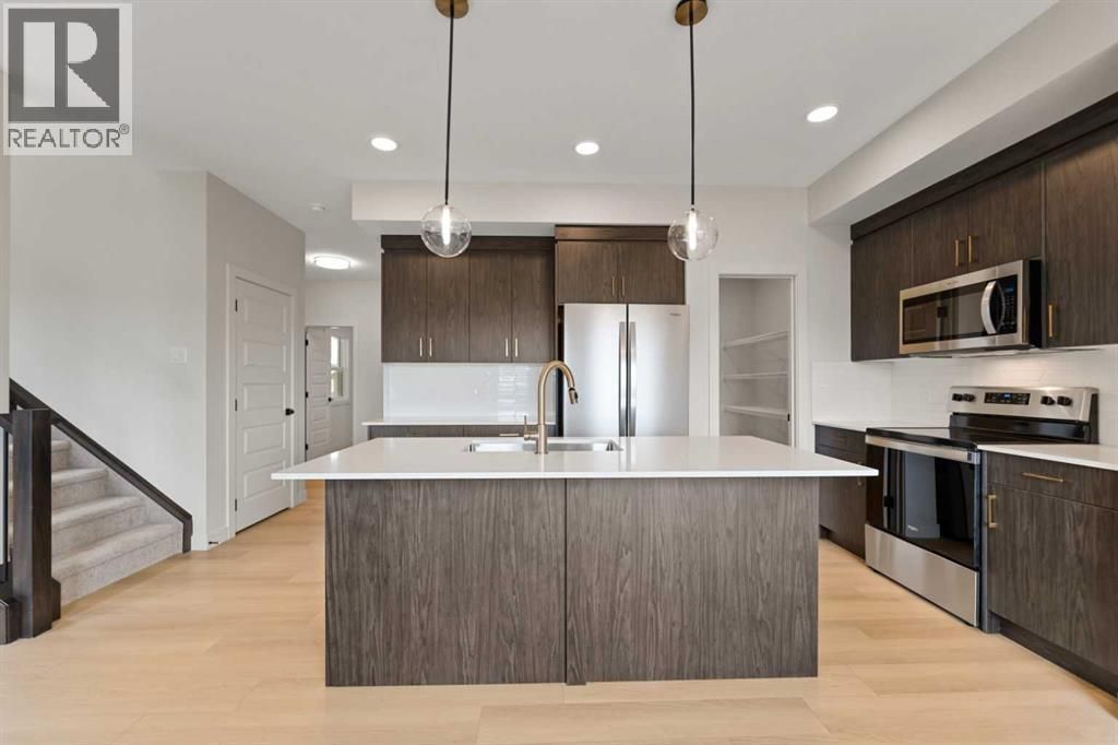 38 Waterford Mews, Chestermere