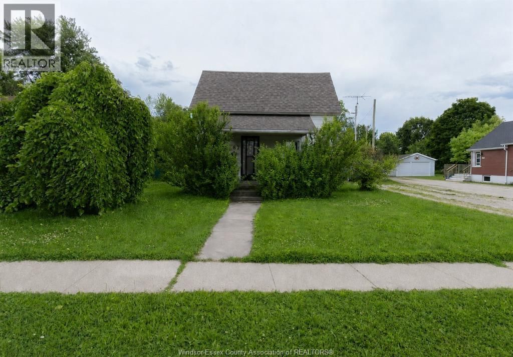 267 Fort Street, Amherstburg
