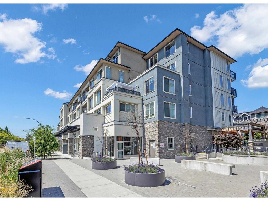 A303 20487 65 Avenue, Langley
