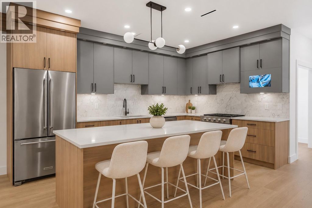 4 6176 Elgin Avenue, Burnaby