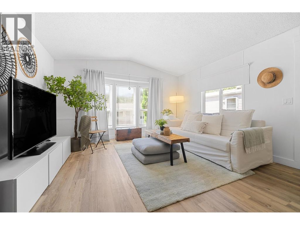86 3295 Sunnyside Road, Anmore