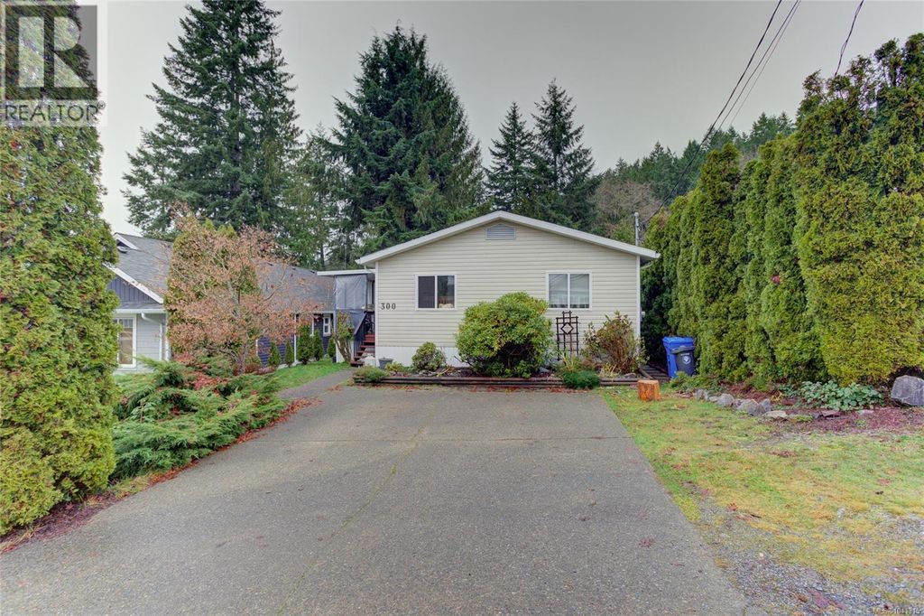 300 Lake Park Rd, Lake Cowichan