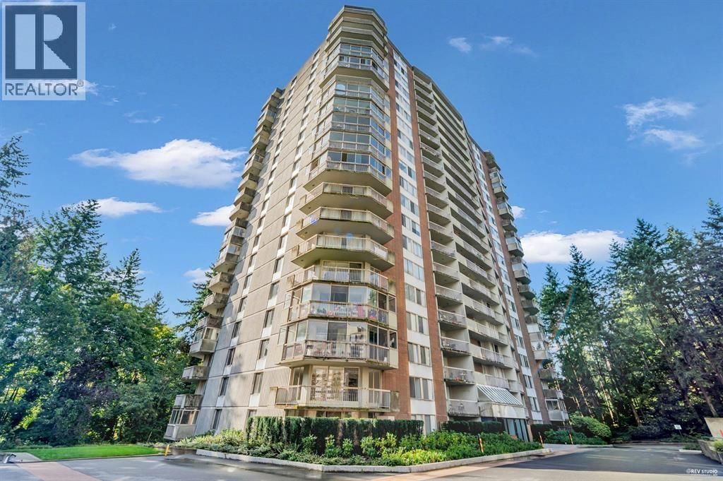 702 2024 Fullerton Avenue, North Vancouver