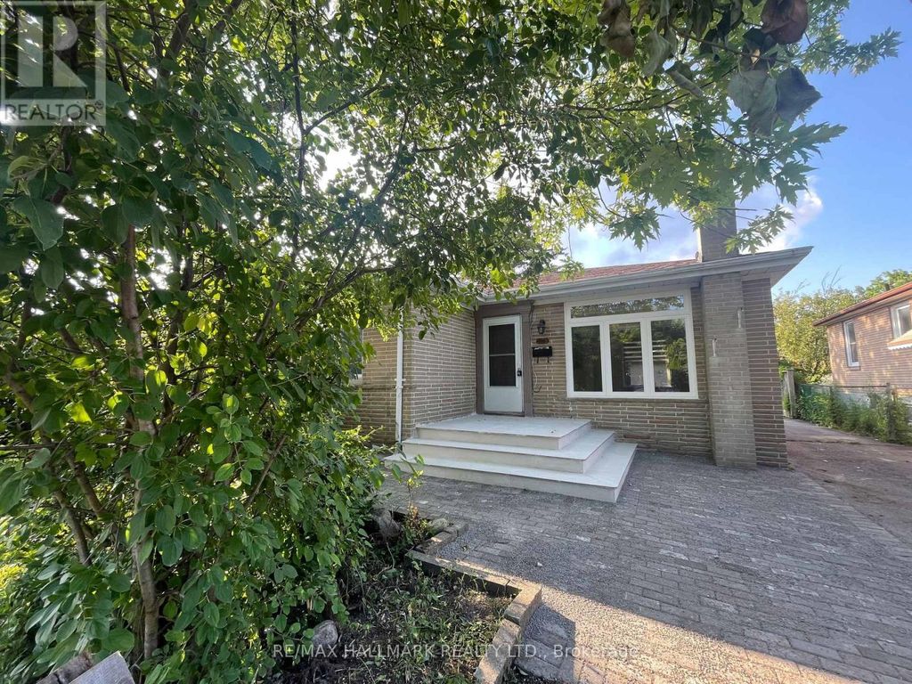 Main Floor - 116 Cartier Crescent, Richmond Hill (crosby)