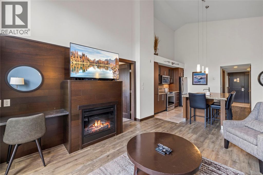 242d 1175 Resort Dr, Parksville