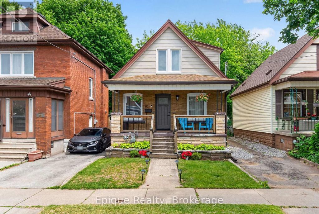 93 Graham Avenue S, Hamilton (delta)