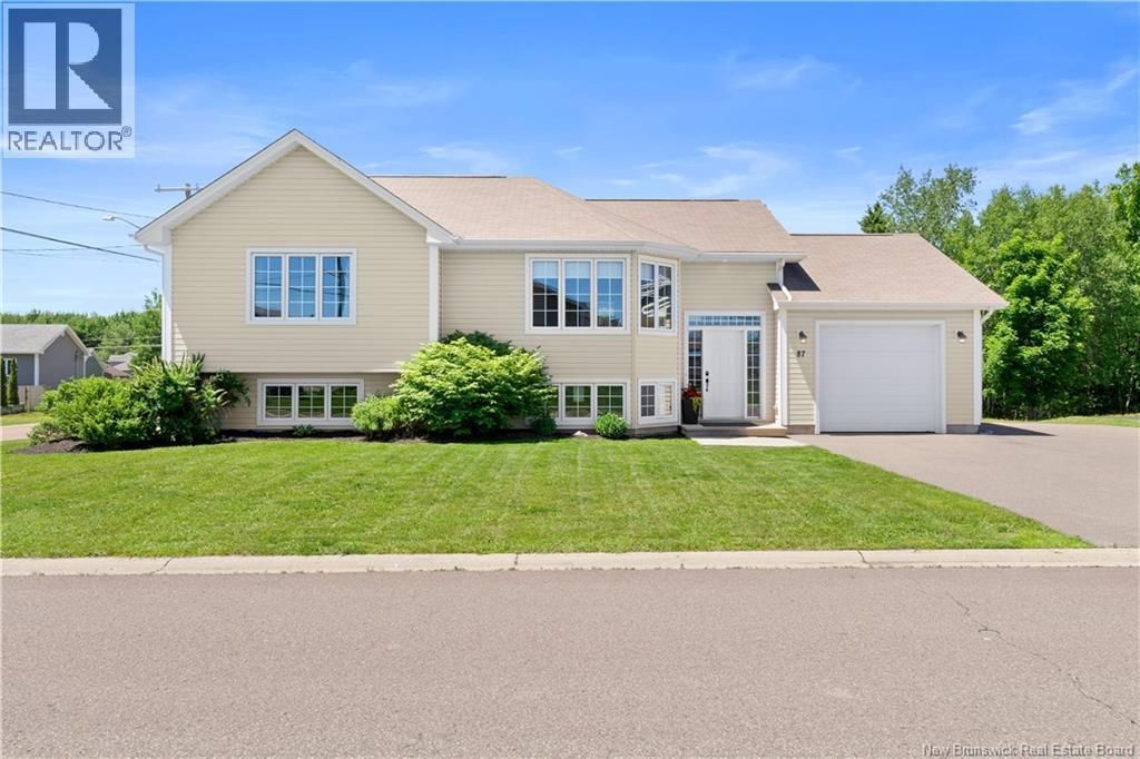 87 Manon Street, Shediac