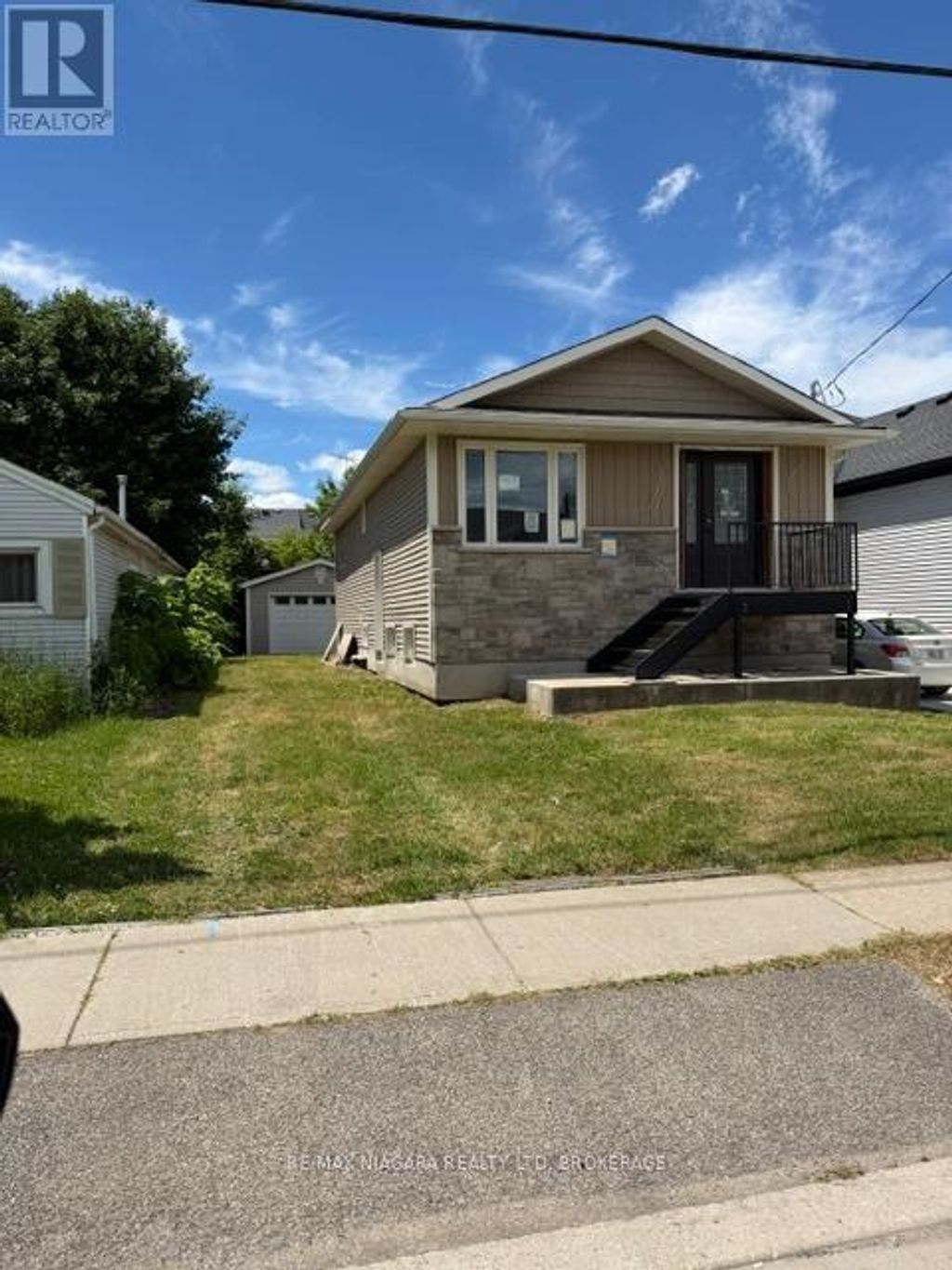 178 Pelham Road, St. Catharines (western Hill)
