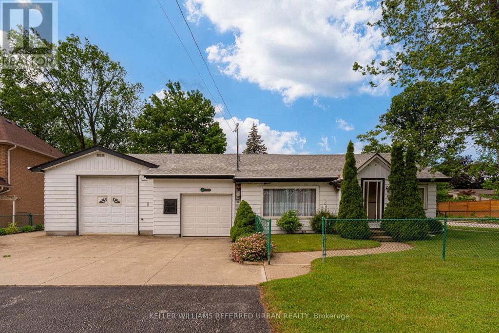 1300 Meredith Avenue, Mississauga (lakeview)