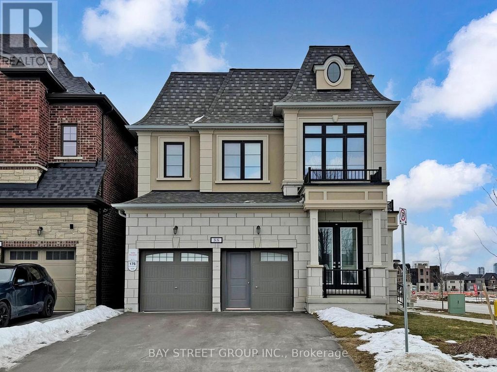 88 Harvey Bunker Crescent, Markham (angus Glen)