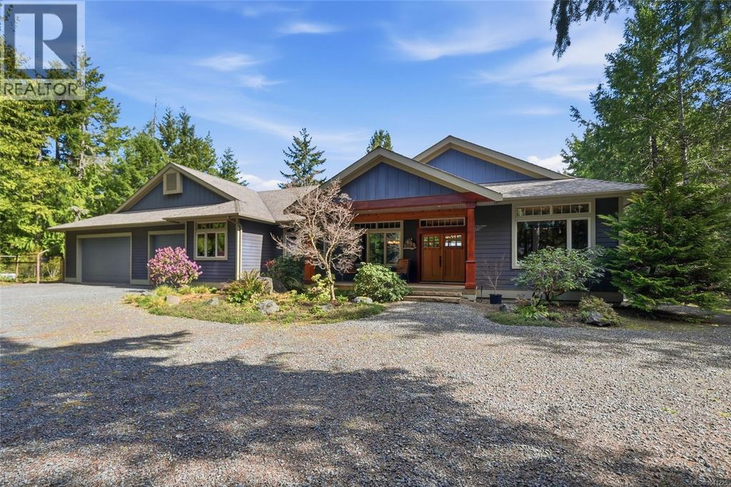 1195 Spider Lake Rd, Qualicum Beach