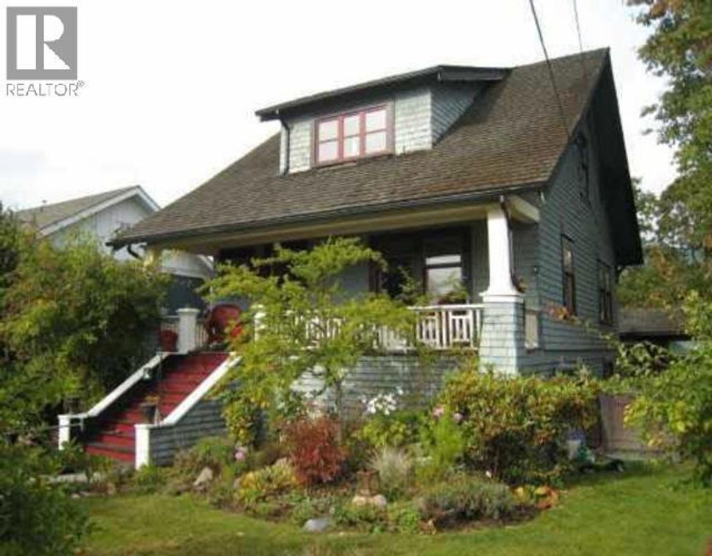 364 E 14th Street, North Vancouver
