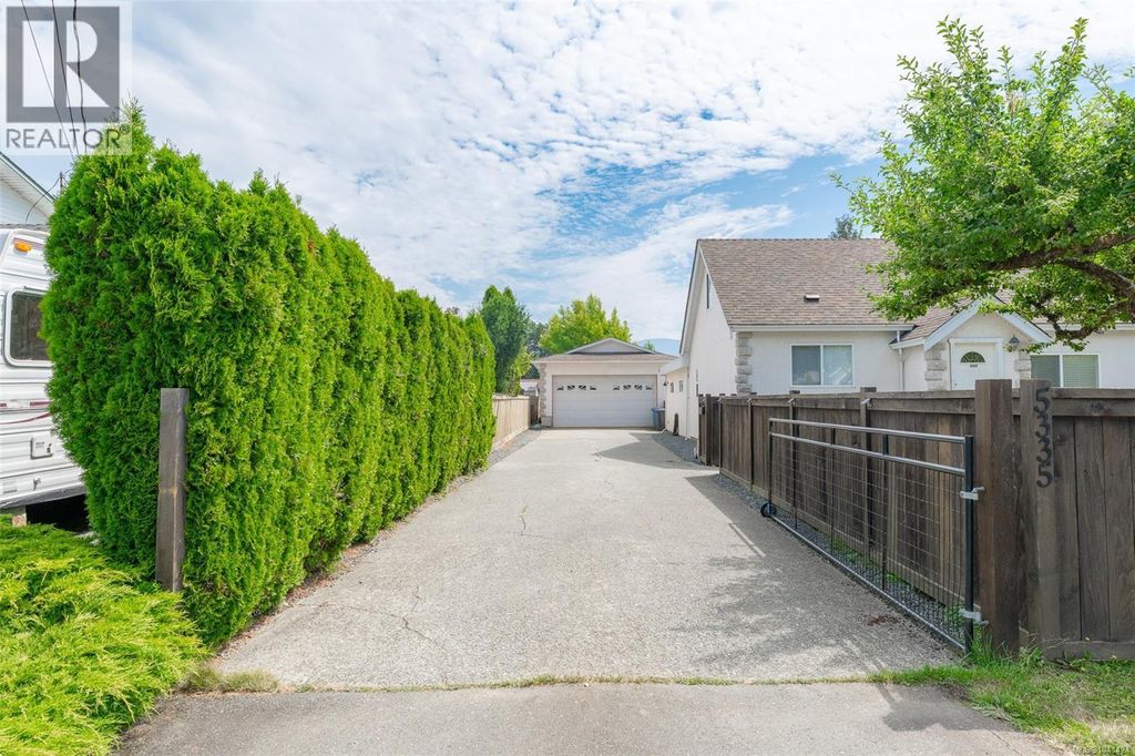 5335 Ian Ave, Port Alberni