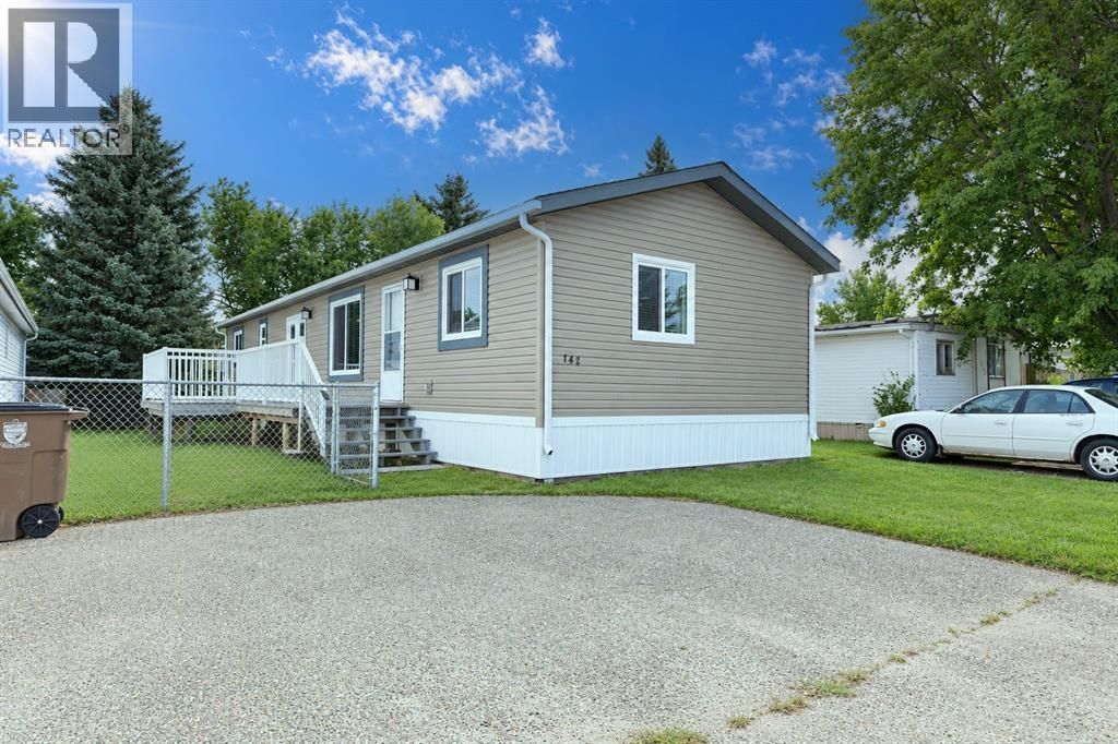 144 Birch Street W, Brooks