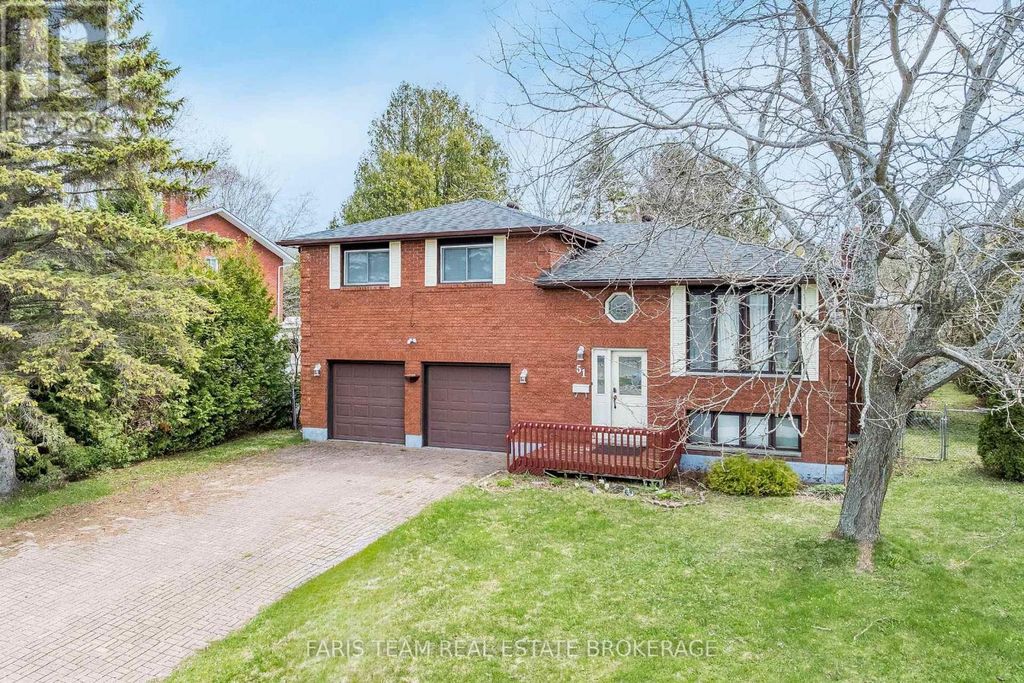 51 Beck Boulevard, Penetanguishene