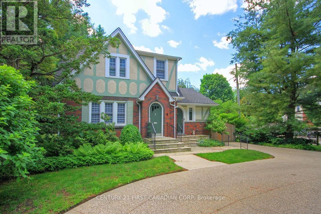 4 Jerseyville Road E, Hamilton (ancaster)