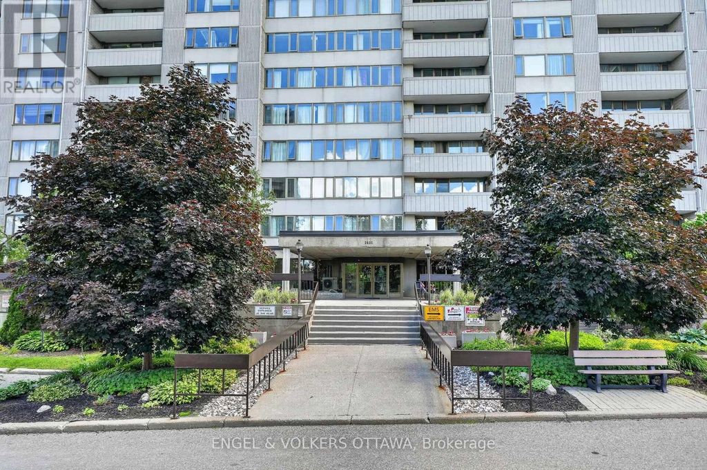 1102 - 2625 Regina Street, Ottawa