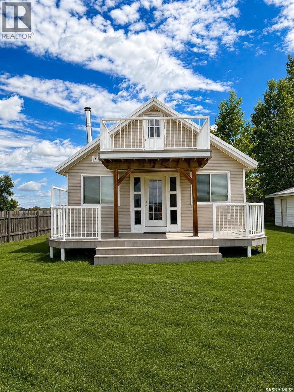 201 & 202 Elim Drive, Lac Pelletier