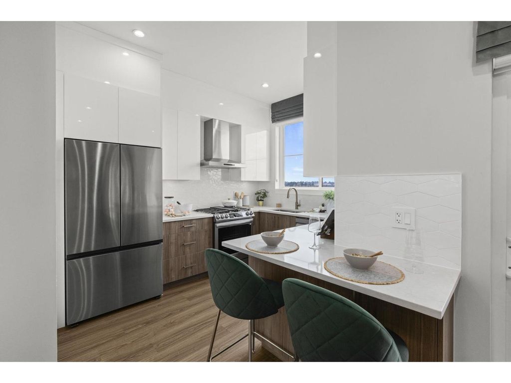 16 6035 141 Street, Surrey