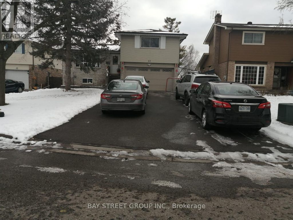 37 Caledon Court, Oshawa (centennial)