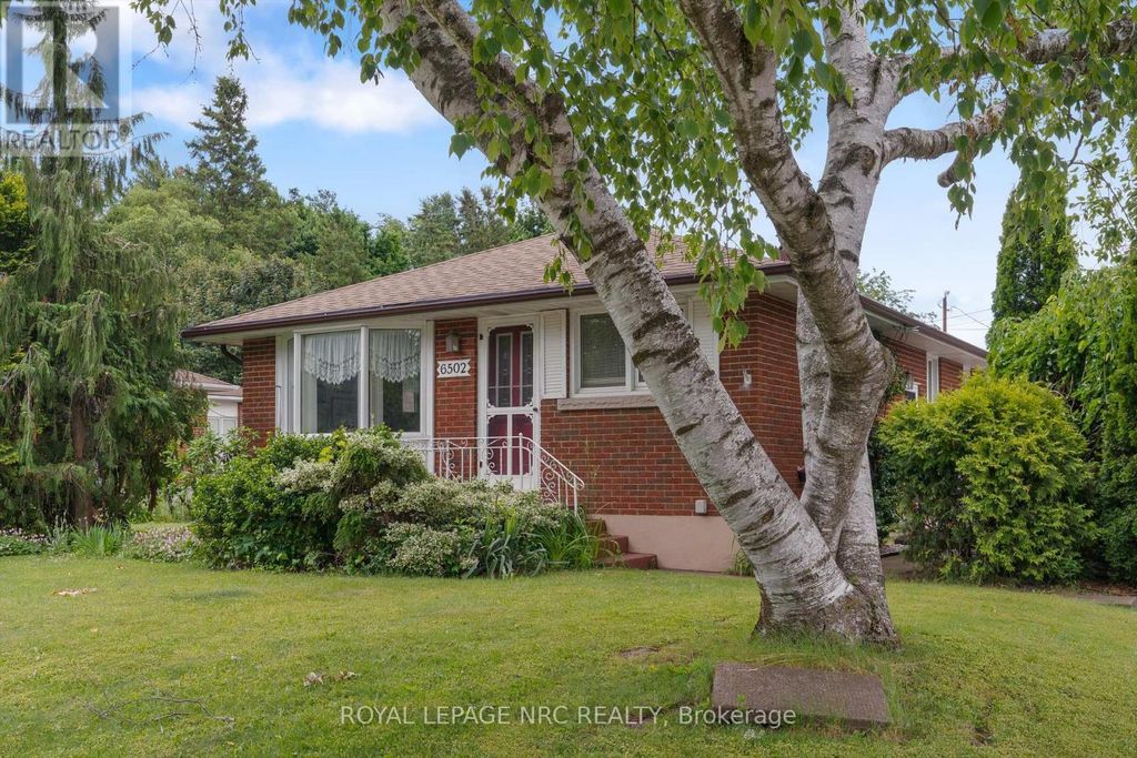 6502 Brock Street, Niagara Falls (stamford)